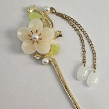 Load image into Gallery viewer, Vintage Cherry Blossoms Hairpin
